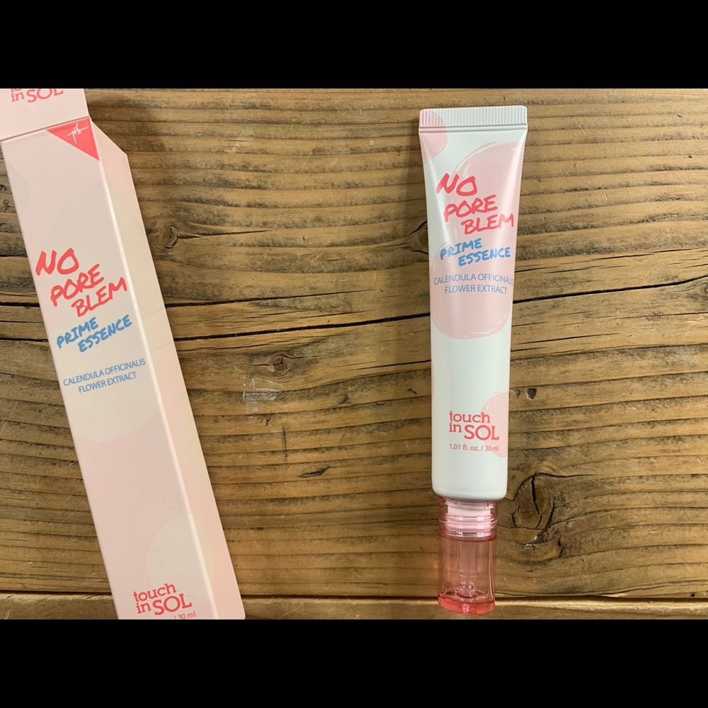 No Pore-Blem Prime Essence